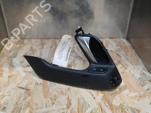 Used Front left interior door handle VW POLO V (6R1, 6C1) 1.0 (60 hp) 23655416