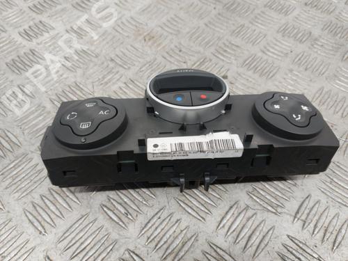 Climate control RENAULT CLIO III (BR0/1, CR0/1) 1.4 16V | BP23658941I5 