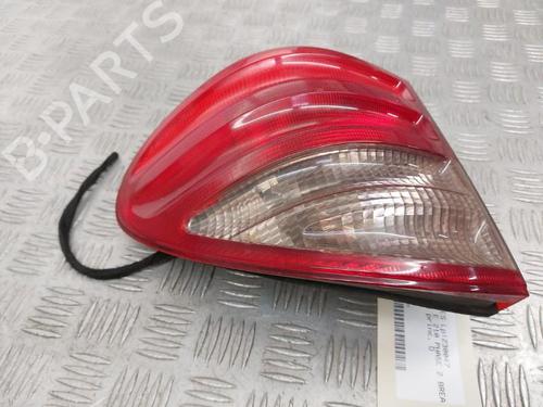 Used Right taillight Right taillight MERCEDES-BENZ E-CLASS T-Model (S210) E 220 T CDI (210.206) (143 hp) 23743865 23743865