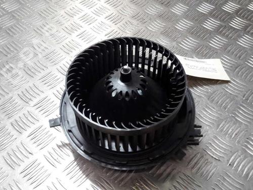 Used Heater blower motor Heater blower motor VW GOLF VIII (CD1, DA1) 1.5 TSI (131 hp) 23717154 23717154