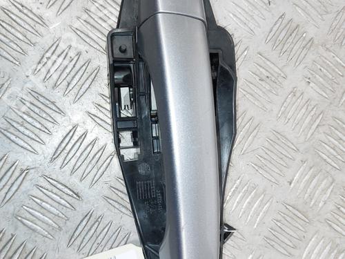 Used Rear left exterior door handle PEUGEOT 208 II (UB_, UP_, UW_, UJ_) 1.2 PureTech 100 (101 hp) 30364188