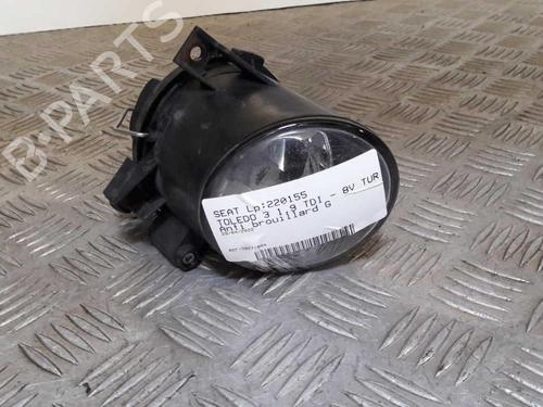 Used Left front fog light SEAT TOLEDO III (5P2) 1.9 TDI (105 hp) 23724442