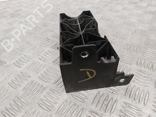 Used Crossmember RENAULT MEGANE IV Hatchback (B9A/M/N_) 1.6 dCi 130 (B9A4) (130 hp) 31067499