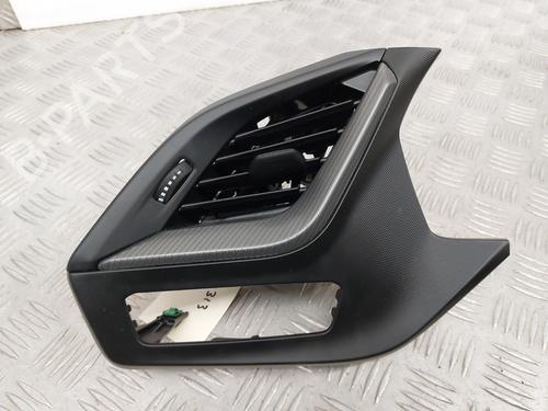 Used Air vent BMW 1 (F40) 116 d (116 hp) 23747485