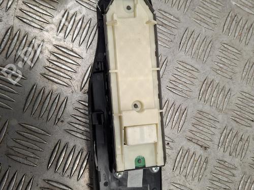Left front window switch TOYOTA AURIS Estate (_E18_) 1.8 Hybrid (ZWE186_, ZWE186R, ZWE186H) | BP39729386I27 - Image 5