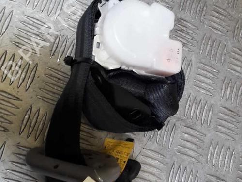 Used Rear center seatbelt TOYOTA YARIS (_P9_) 1.4 D-4D (NLP90_, NLP90R) (90 hp) 23714042