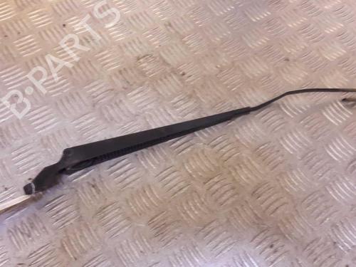Used Front windshield wiper arm CITROËN XSARA (N1) 2.0 HDi 90 (90 hp) 23657319