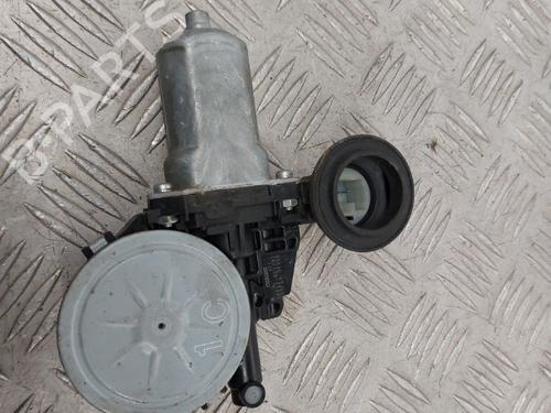 Portierruitmotor linksvoor SUZUKI SWIFT III (MZ, EZ) 1.3 DDiS (RS413D) (69 hp) 23746052