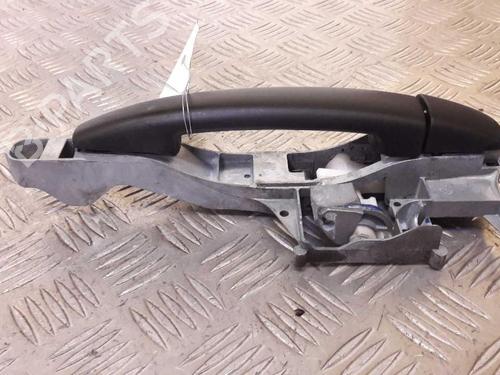 Used Front right exterior door handle Front right exterior door handle 23724149 23724149