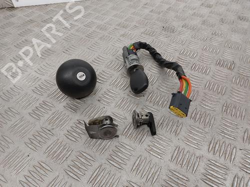 Used Ignition barrel DACIA LOGAN MCV (KS_) 1.5 dCi (KS04) (88 hp) 32066912