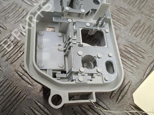 Lampeholder Lampeholder PEUGEOT 2008 I (CU_) 1.2 THP 110 / PureTech 110 (110 hp) 39228628 39228628