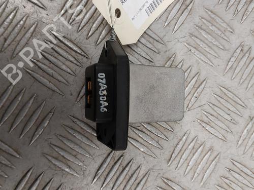 Used Heater resistor Heater resistor OPEL ANTARA A (L07) 2.0 CDTI 4x4 (150 hp) 31577252 31577252