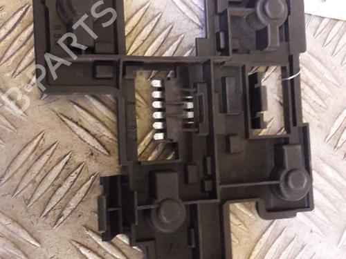 Lamp holder OPEL VECTRA B (J96) 1.8 i 16V (F19) | BP23733984L10 
