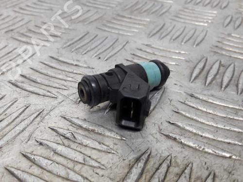 Used Injector RENAULT CLIO II (BB_, CB_) 1.4 16V (B/CB0P, BB13) (98 hp) 23658562