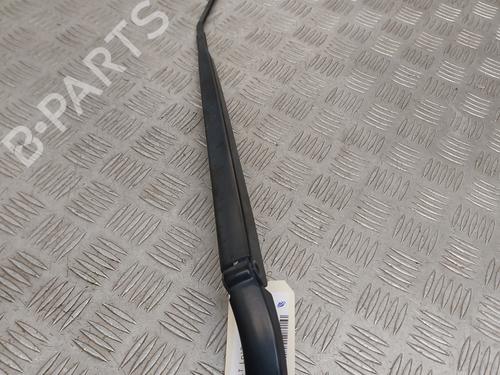 front-windshield-wiper-arm-renault-megane-iv-hatchback-b9amn_-2015-23747279 main image