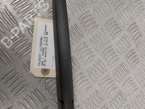 Used Rear windshield wiper arm PEUGEOT 308 I (4A_, 4C_) 1.6 HDi (92 hp) 28576892
