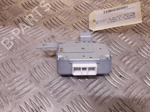 Used Electronic module HYUNDAI SANTA FÉ II (CM) 2.2 CRDi 4x4 (155 hp) 24852202