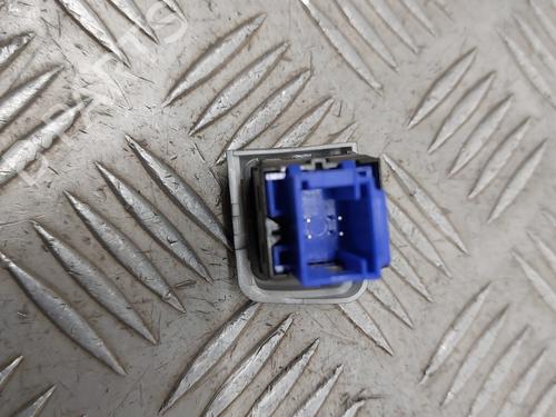 Used Warning switch Warning switch PEUGEOT 2008 I (CU_) 1.2 VTi (82 hp) 23748633 23748633