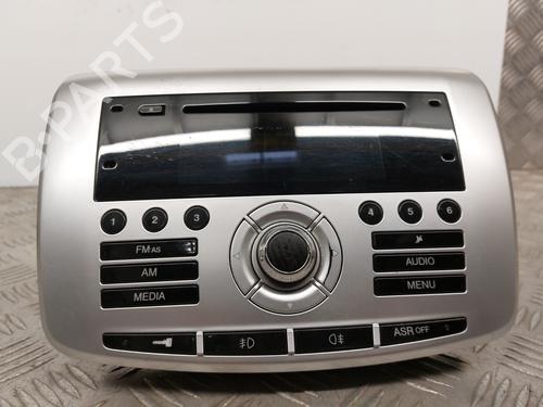 Used Radio Radio LANCIA DELTA III (844_) 1.6 D Multijet (844.AXC11, 844.AXC1A) (120 hp) 31925126 31925126