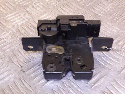 Used Tailgate lock RENAULT CLIO III (BR0/1, CR0/1) 1.5 dCi (75 hp) 23726631