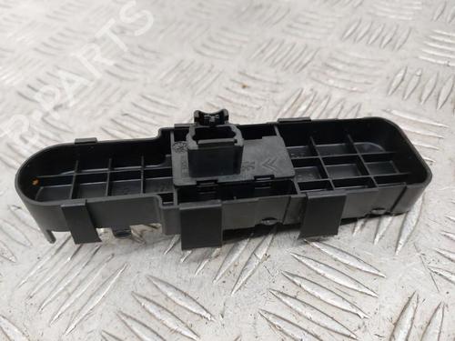 Used Right front window switch PEUGEOT 307 Break (3E) 2.0 HDI 110 (107 hp) 23735178