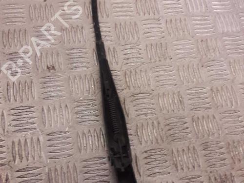 Used Front windshield wiper arm OPEL ASTRA H (A04) 1.7 CDTI (L48) (100 hp) 23723407