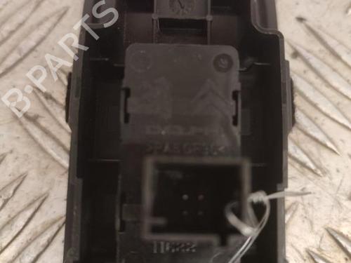 Used Right front window switch Right front window switch CITROËN C5 III Break (RW_) 2.0 HDi (136 hp) 23738089 23738089