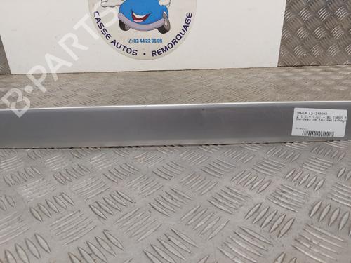 rear-center-light-mazda-2-dy-2003-2004-2005-2006-2007-23745601 main image