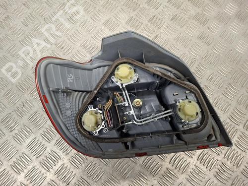 right-taillight-toyota-yaris-_p1_-1999-2000-2001-2002-2003-2004-2005-39567418 main image