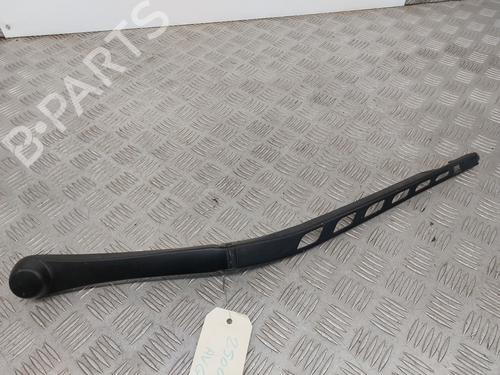 Used Front windshield wiper arm BMW 5 (E60) 520 i (170 hp) 24293166
