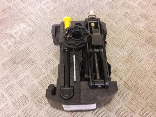 Used Jack Kit RENAULT MEGANE I (BA0/1_) 1.6 16V (BA04, BA0B, BA11, BA1J, BA16, BA19, BA1K, BA1V,... (107 hp) 23657997