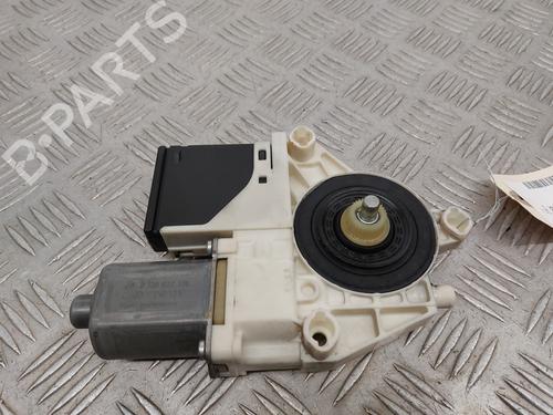Used Right rear window motor RENAULT MEGANE III Hatchback (BZ0/1_, B3_) 1.9 dCi (BZ0N, BZ0J) (131 hp) 29705124