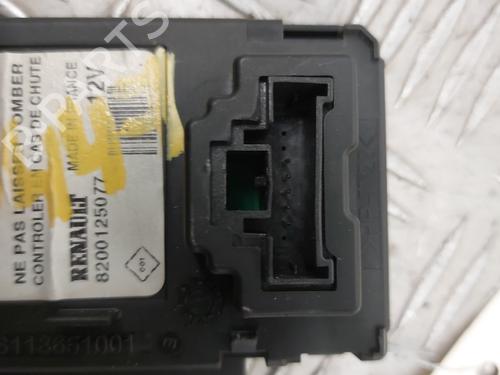 Card reader RENAULT GRAND SCÉNIC II (JM0/1_) 2.0 dCi (JM1K) | BP29846393E4