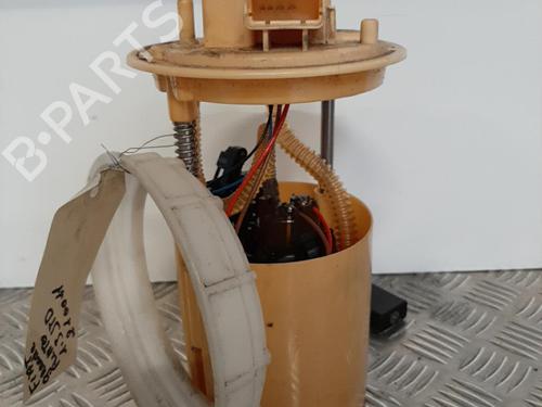 Used Fuel pump FIAT GRANDE PUNTO (199_) 1.3 D Multijet (75 hp) 24851537