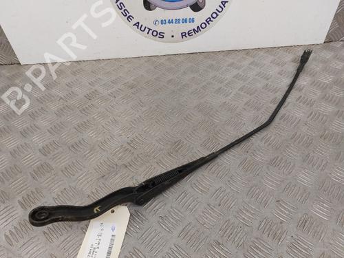 Used Front windshield wiper arm OPEL CORSA D (S07) 1.2 LPG (L08, L68) (75 hp) 23735117