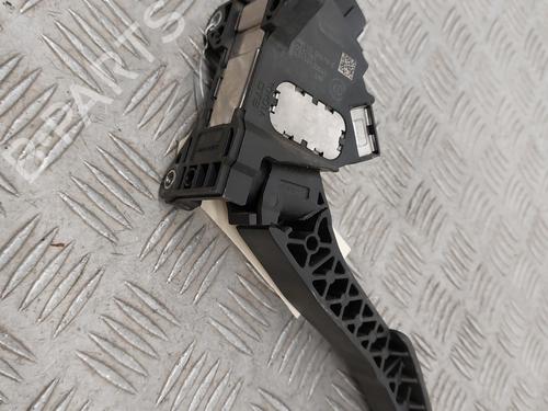 Used Pedal Pedal TOYOTA AYGO (_B1_) 1.0 (KGB10_, KGB10R) (68 hp) 32684560 32684560