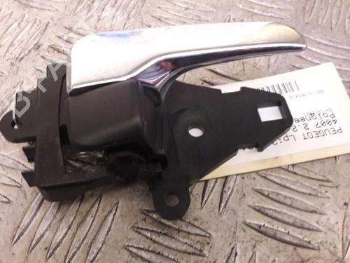 Used Rear right interior door handle Rear right interior door handle PEUGEOT 4007 (VU_, VV_) 2.2 HDi (156 hp) 23716654 23716654