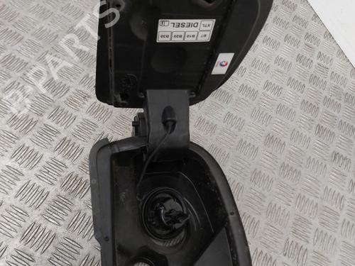 fuel-flap-citroen-c4-cactus-2014-23746631 main image