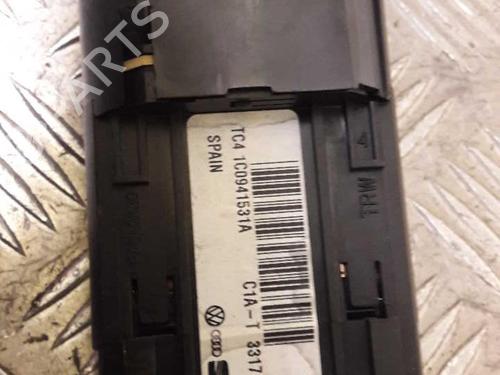 Used Headlight switch Headlight switch 24852773 24852773