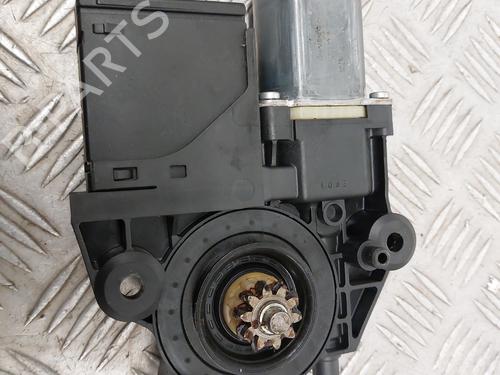 Used Right front window motor RENAULT MEGANE III Grandtour (KZ0/1) 1.5 dCi (KZ09, KZ0D, KZ1G, KZ29, KZ14, KZ1W, KZ10, KZ1F,... (110 hp) 29334306