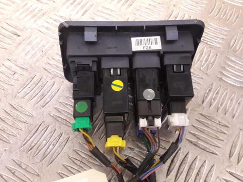 Switch HYUNDAI SANTA FÉ II (CM) 2.2 CRDi GLS 4x4 | BP24852063I30 
