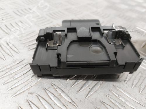 Card reader RENAULT GRAND SCÉNIC II (JM0/1_) 2.0 dCi (JM1K) | BP29846393E4