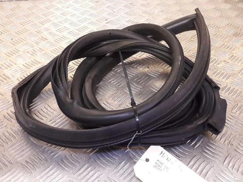 Used Rubber door seal MINI MINI (R50, R53) Cooper S (163 hp) 23716898