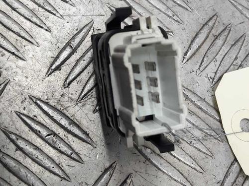 Used Right front window switch Right front window switch RENAULT CLIO II (BB_, CB_) 1.4 16V (B/CB0P, BB13) (98 hp) 23736383 23736383