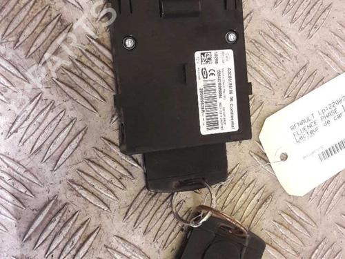 card-reader-renault-fluence-l3_-2010-23728281 main image