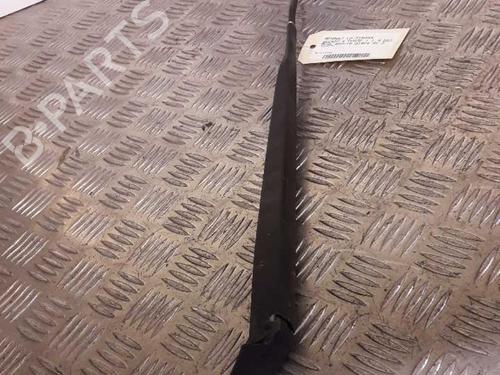 front-windshield-wiper-arm-renault-scenic-ii-jm01_-2003-2004-2005-2006-2007-2008-2009-2010-23718222 main image