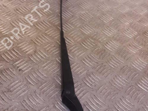 Used Front windshield wiper arm MERCEDES-BENZ M-CLASS (W163) ML 400 CDI (163.128) (250 hp) 23724714