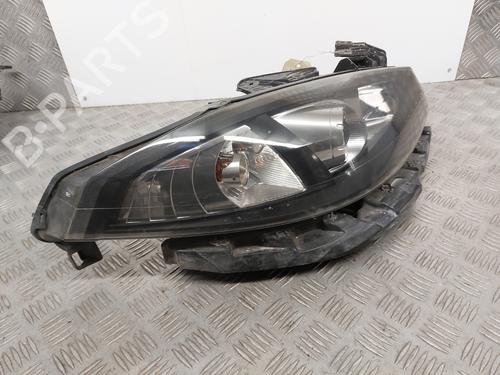 Used Right headlight Right headlight RENAULT LAGUNA II (BG0/1_) 1.9 dCi (BG1A, BG1W, BG0G) (110 hp) 31799785 31799785