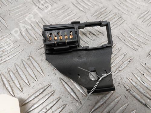 Used Right front window switch Right front window switch CITROËN XANTIA (X1_, X2_) 2.0 HDI 90 (90 hp) 23748212 23748212