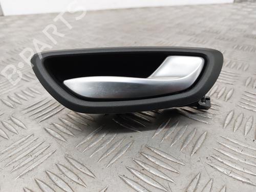 front-right-interior-door-handle-renault-megane-iv-hatchback-b9amn_-2015-23747330 main image